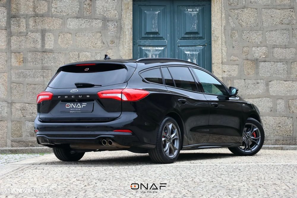 Ford Focus 1.5 EcoBoost S&S ST-LINE - 13