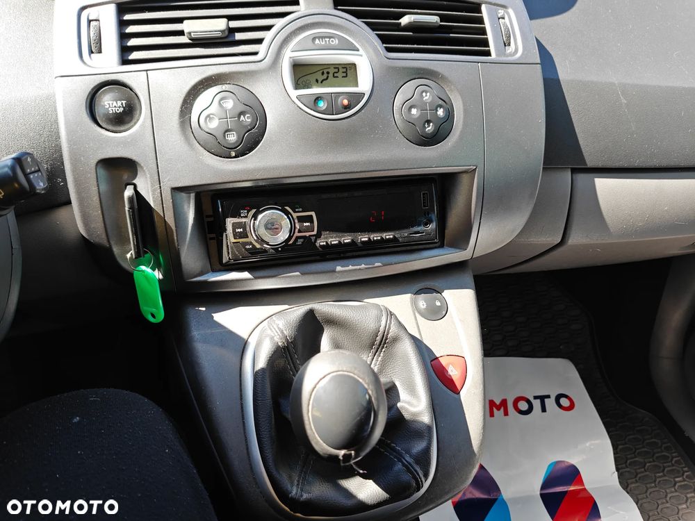 Renault Scenic 1.6 16V Expression - 24