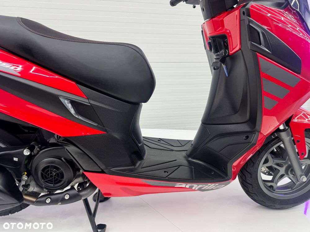 Aprilia Inny - 12