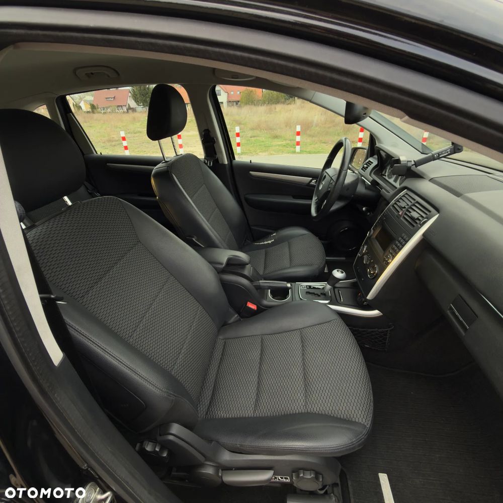 Mercedes-Benz Klasa B 180 Autotronic - 15