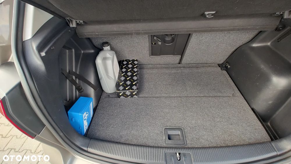 Volkswagen Golf Plus 1.6 TDI DPF Life - 15