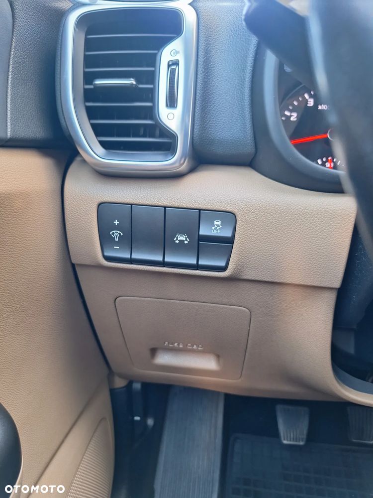 Kia Sportage 1.6 GDI Business Line 2WD - 27