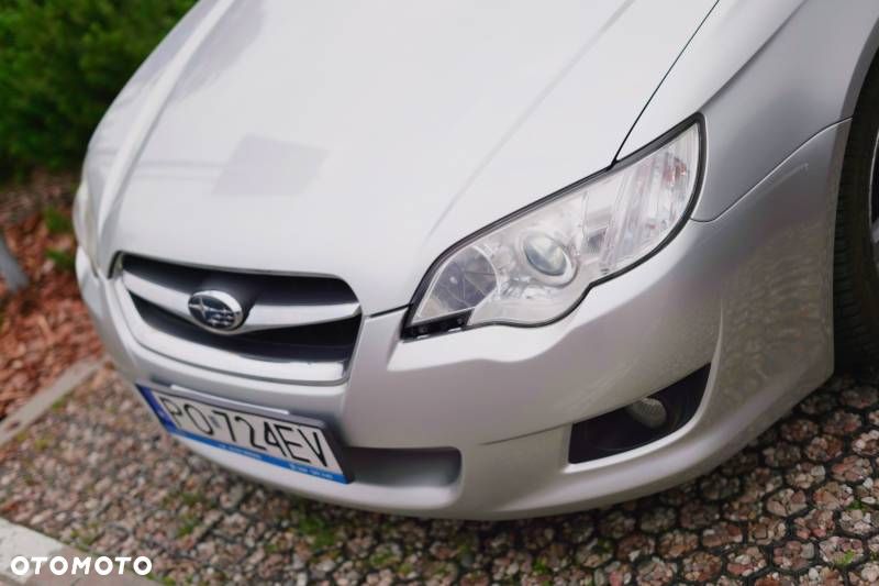 Subaru Legacy - 13