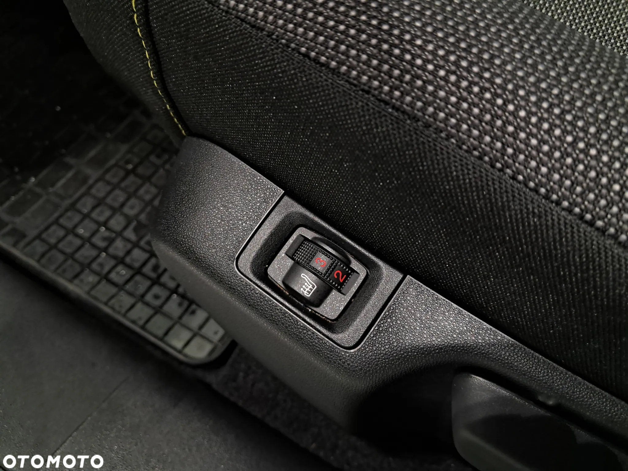 Citroën C3 1.2 PureTech Shine - 15