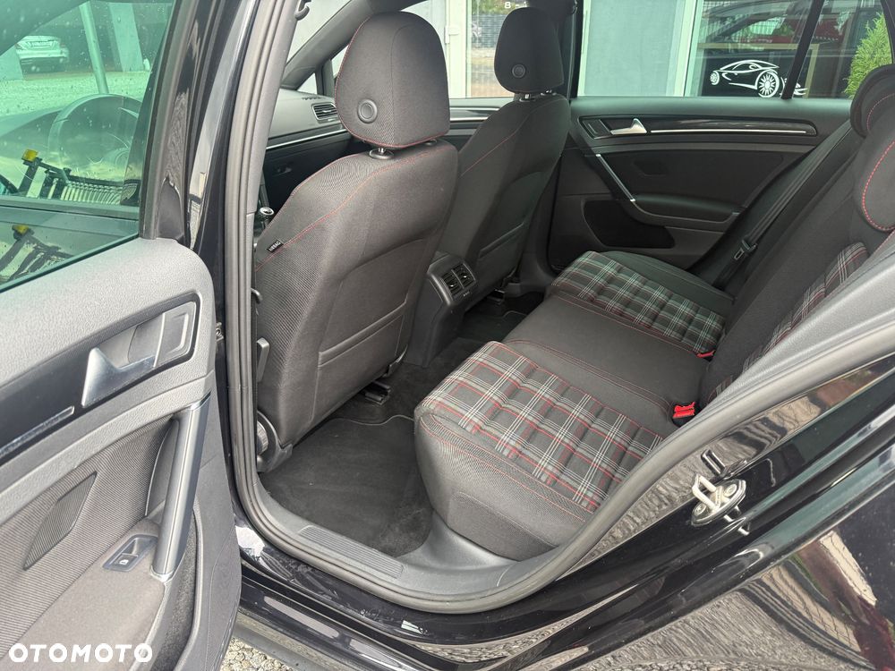 Volkswagen Golf 2.0 TSI BMT GTI Performance - 8