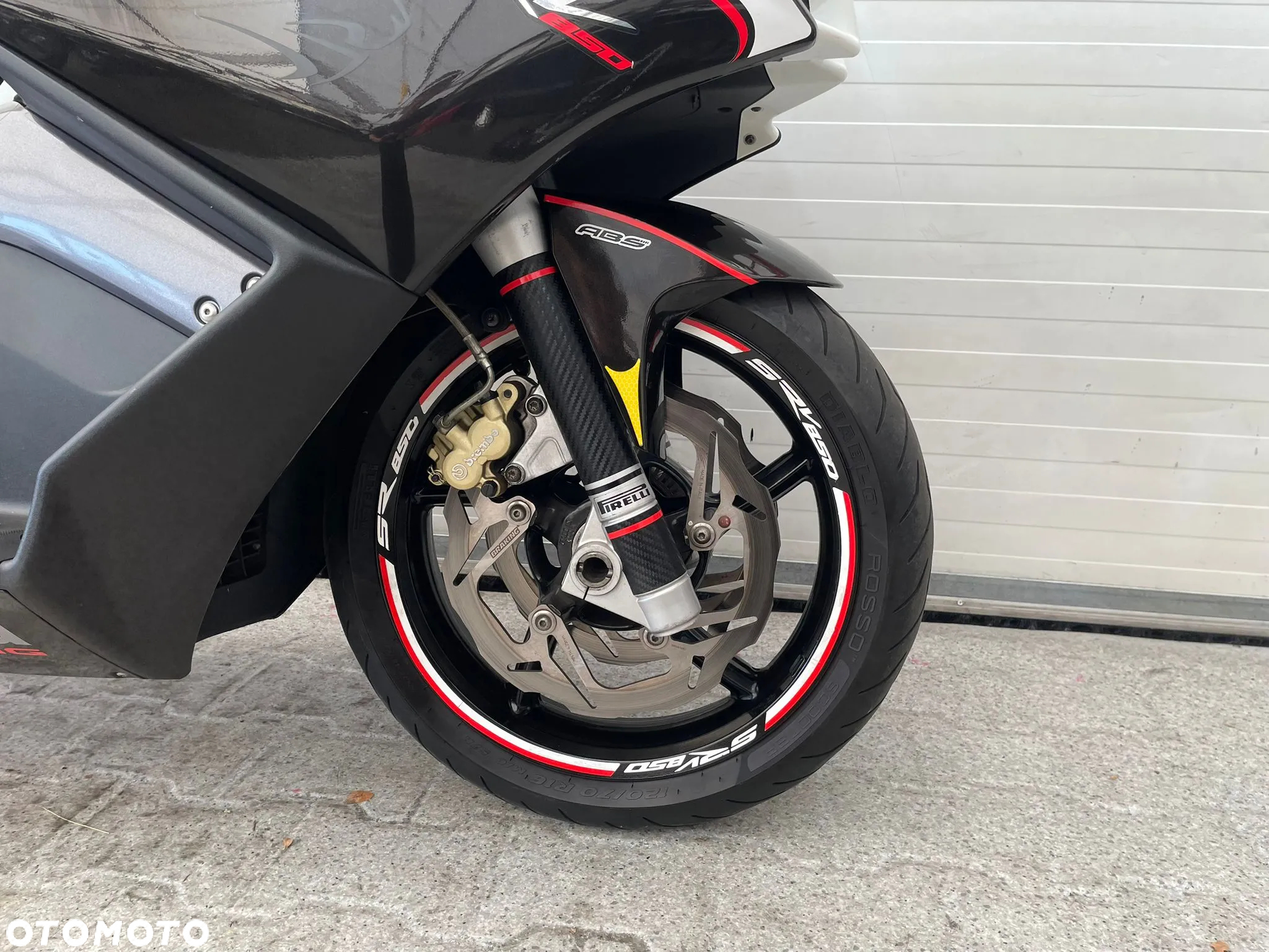 Aprilia Inny - 24