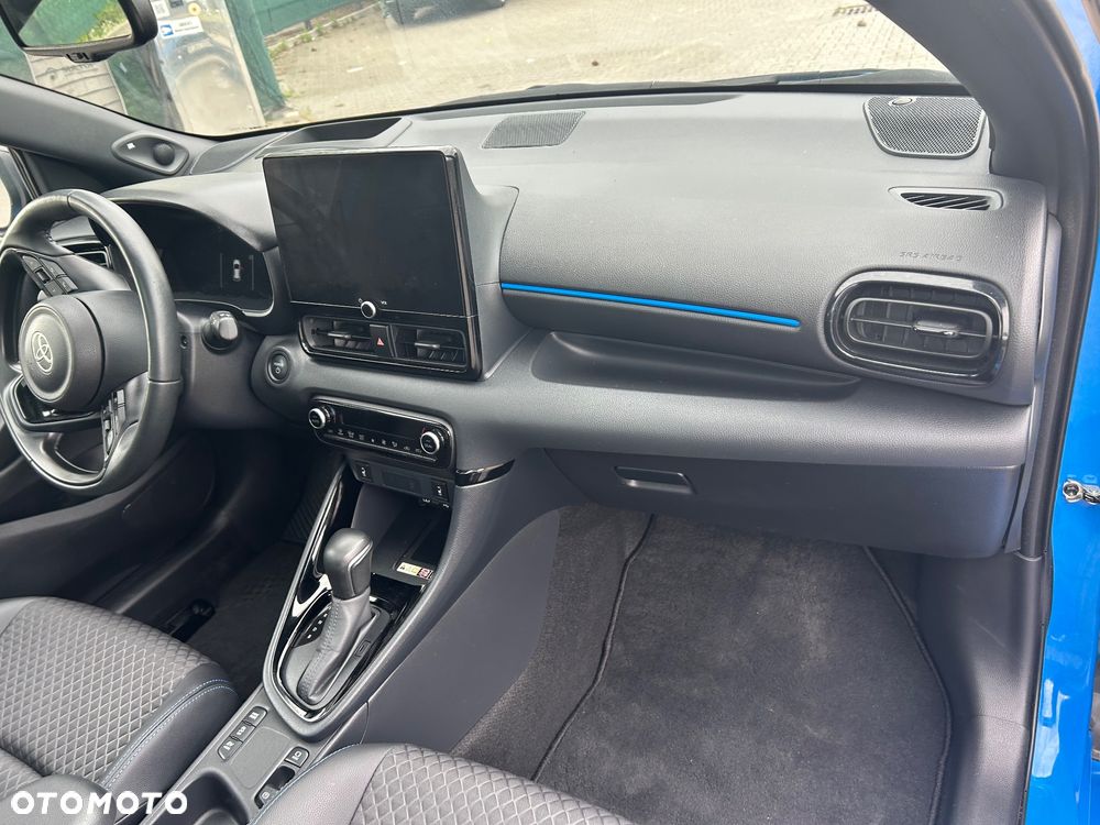 Toyota Yaris Hybrid 1.5 GR Sport - 25