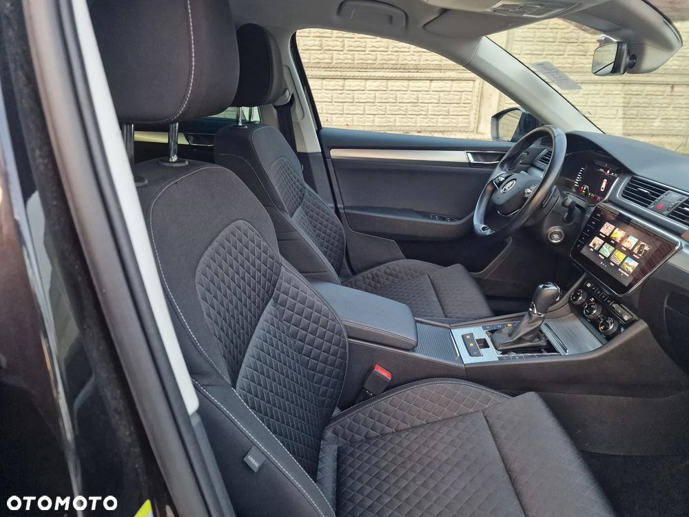 Skoda Superb ver-combi-1-4-tsi-iv-dsg-style - 12