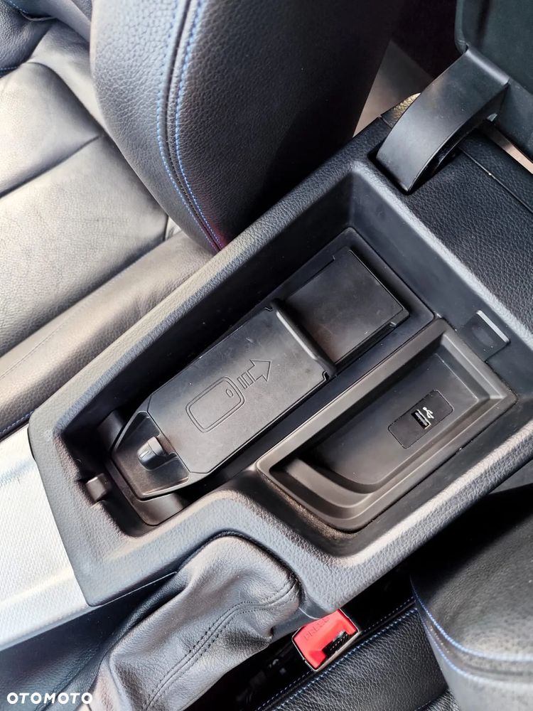 BMW 3GT 320d xDrive M Sport - 22