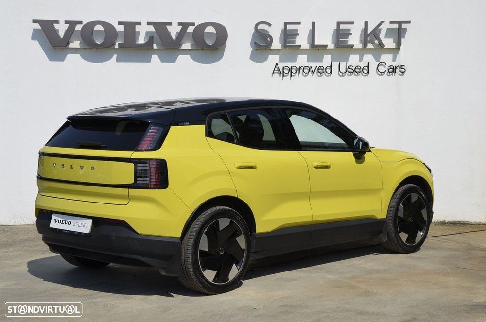 Volvo EX30 69 kWh Single Motor Extended Range Plus - 2