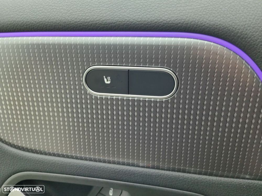 Mercedes-Benz EQA - 11