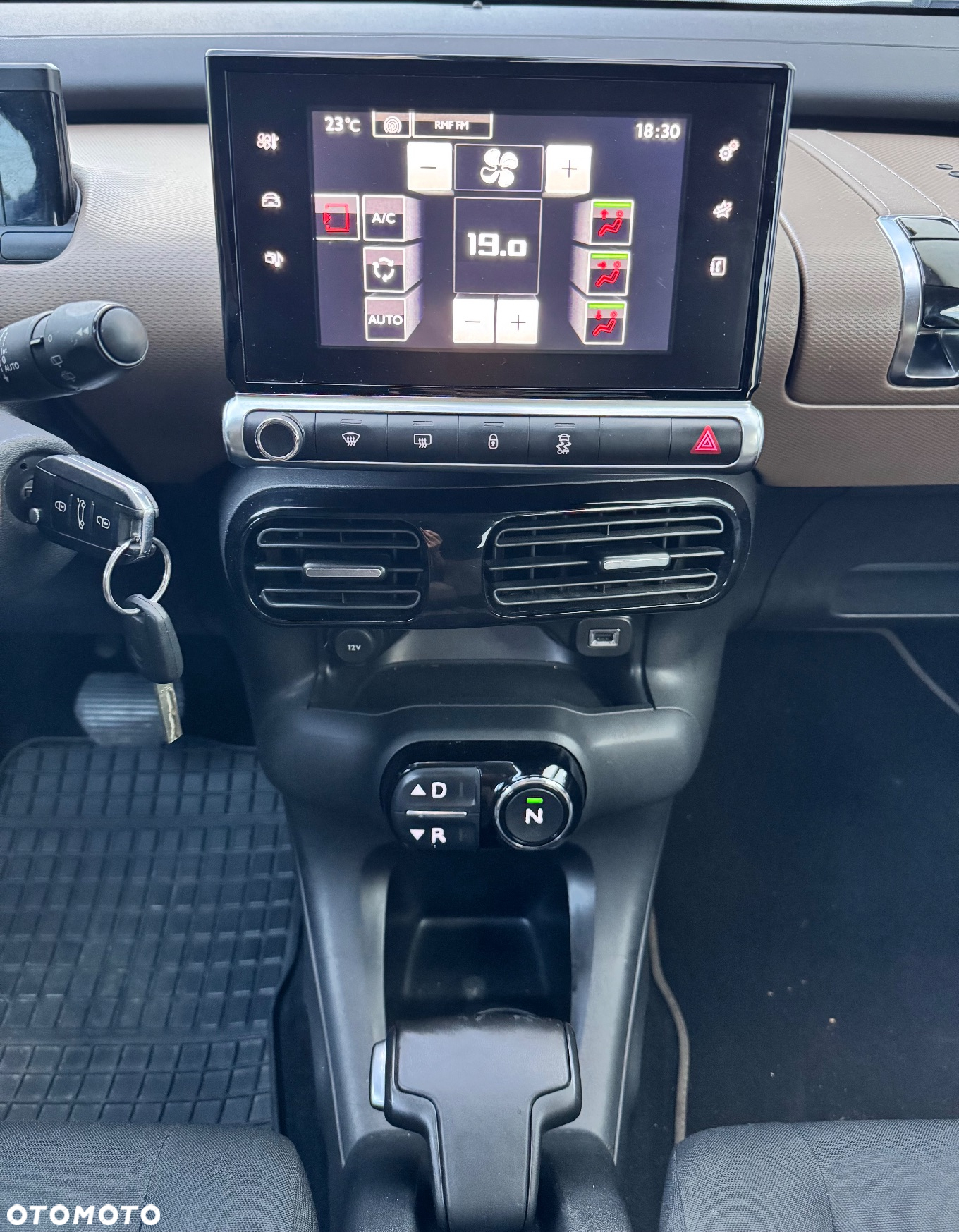 Citroën C4 Cactus 1.2 PureTech Shine S&S ETG - 16