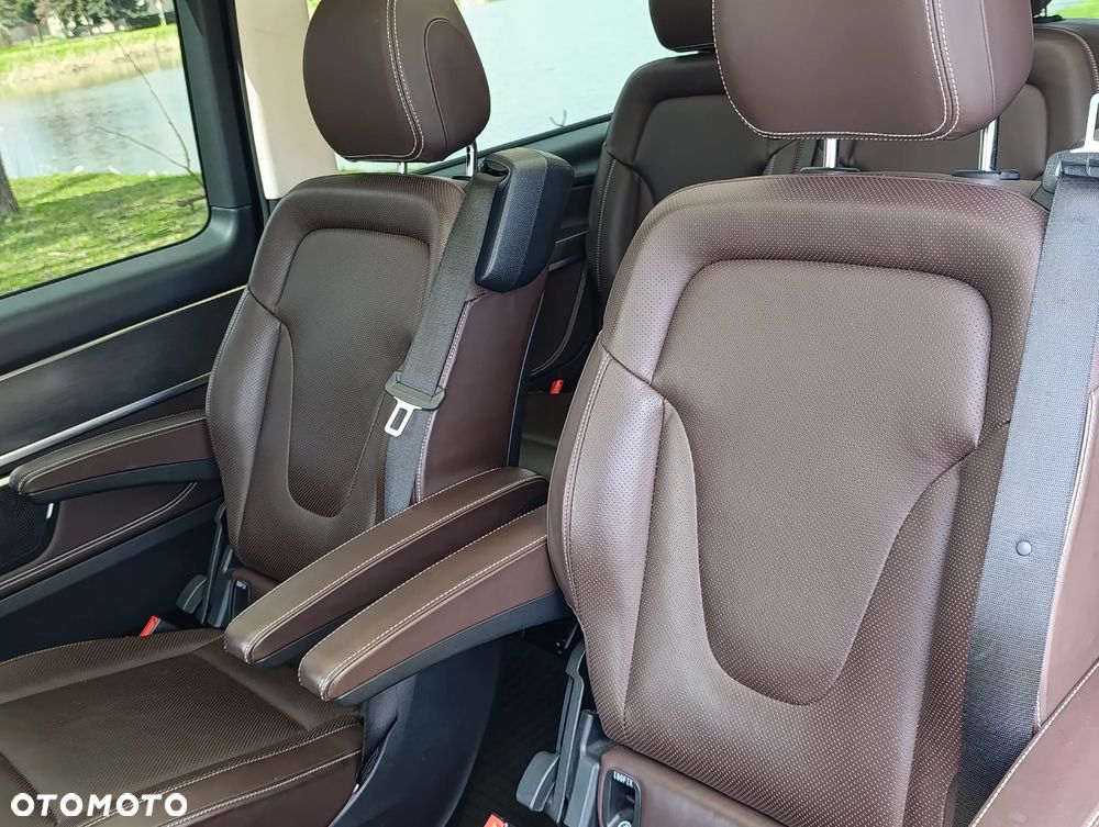 Mercedes-Benz Klasa V 250 d 4-Matic Exclusive 7G-Tronic - 31