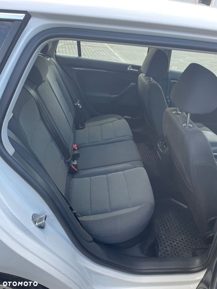 Volkswagen Golf 1.6 TDI BlueMot Comfortline DSG - 15