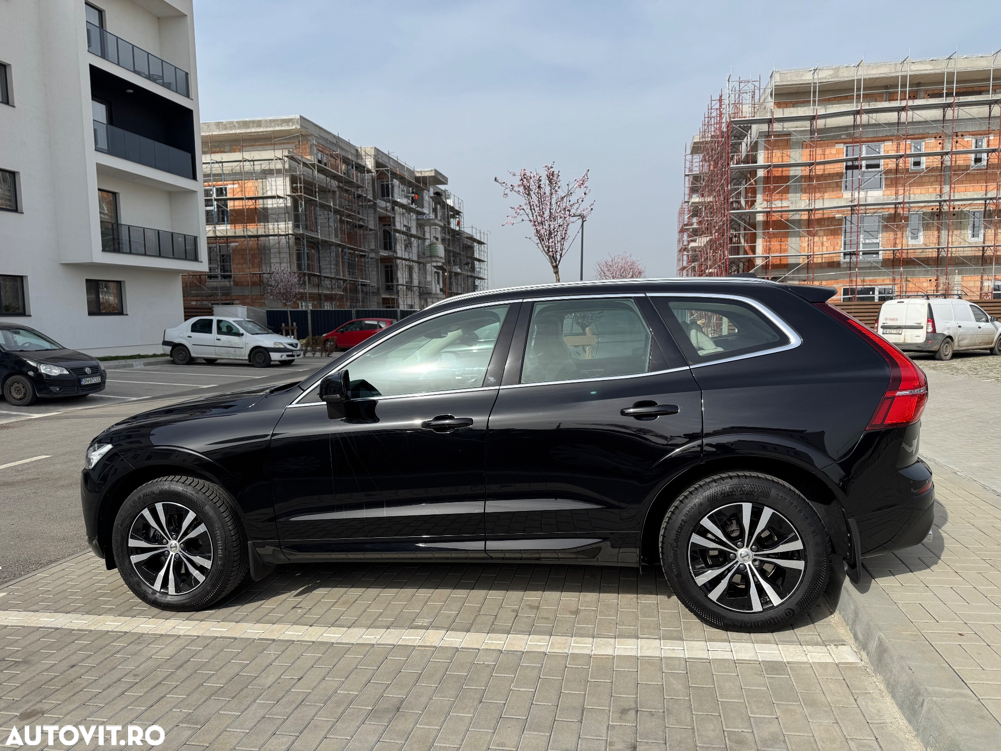 Volvo XC 60 D4 AWD Momentum - 9