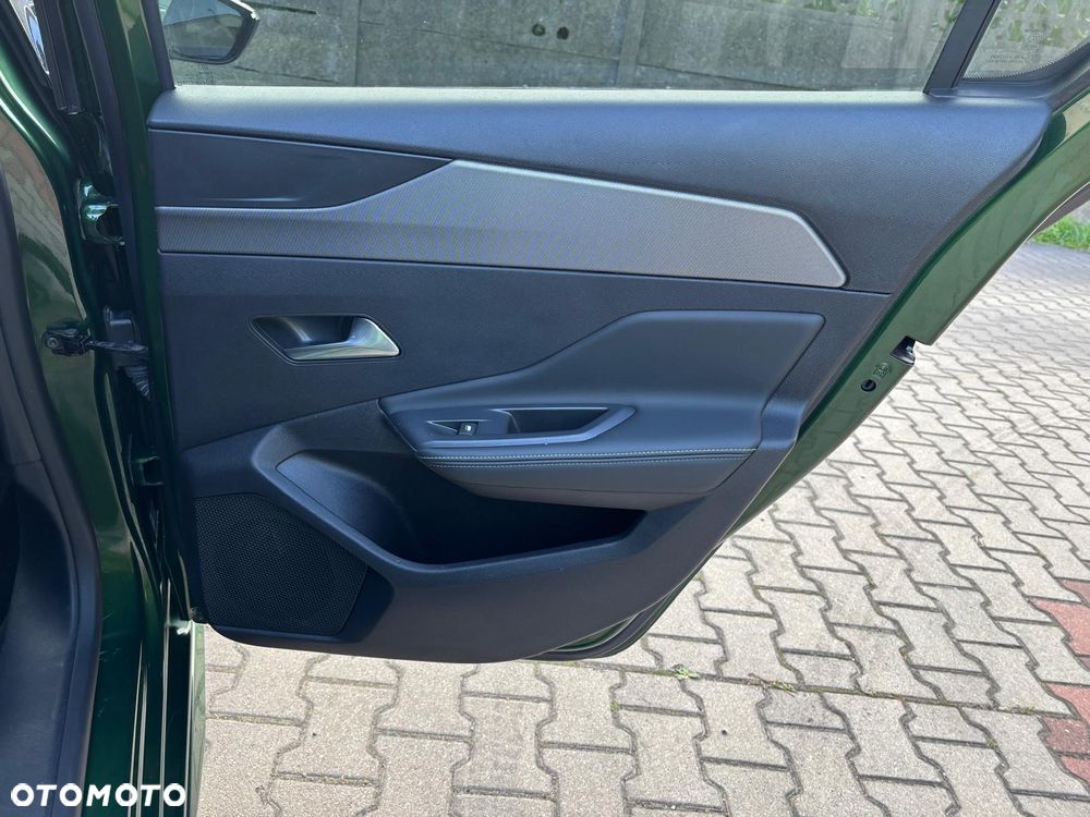 Peugeot 308 1.2 PureTech GT Pack S&S EAT8 - 22