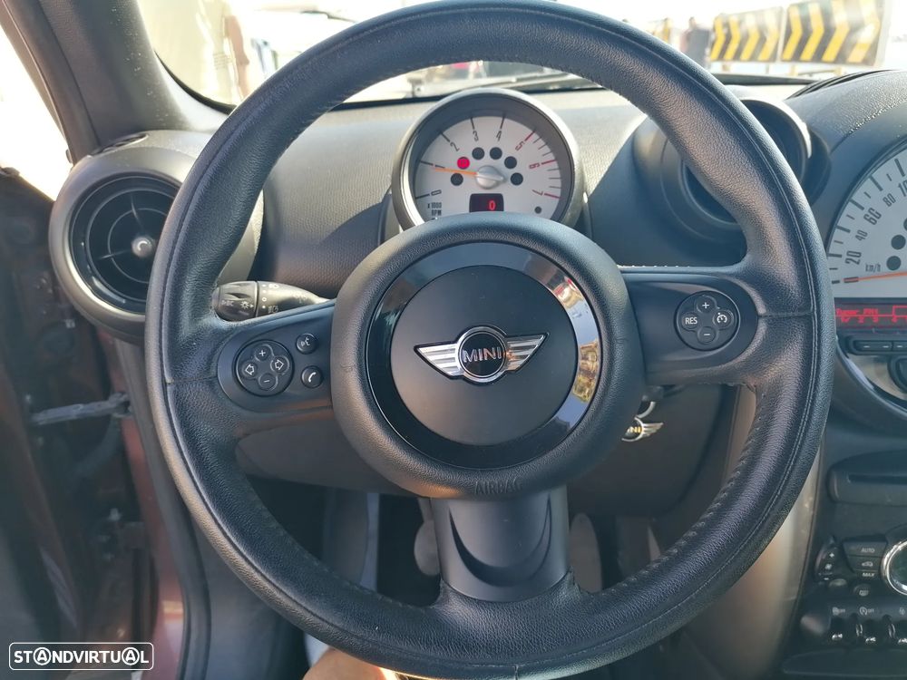 MINI 3 Portas Cooper D - 14