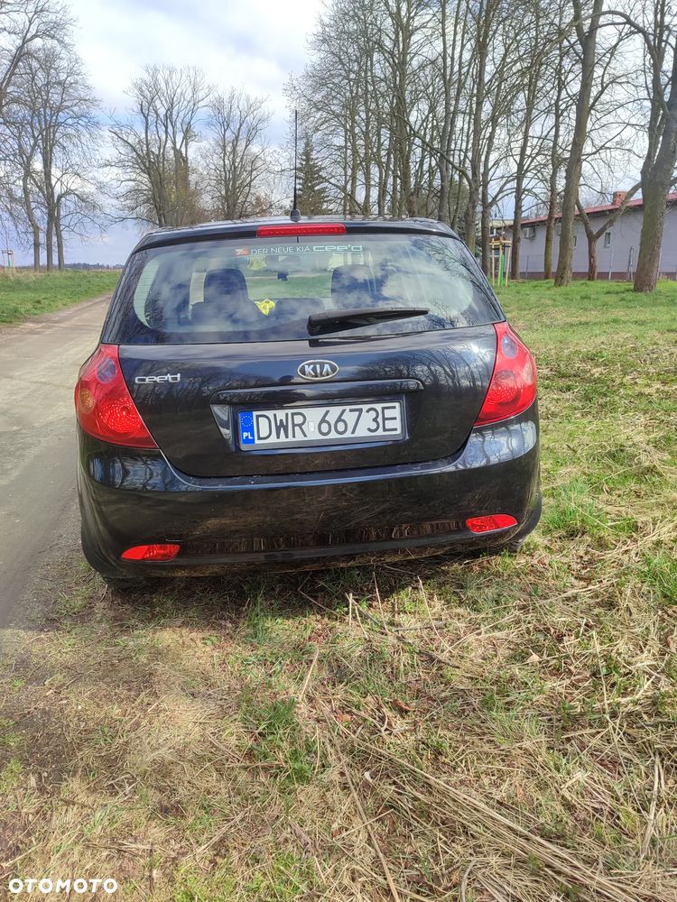 Kia Ceed 1.4 Comfort + - 5