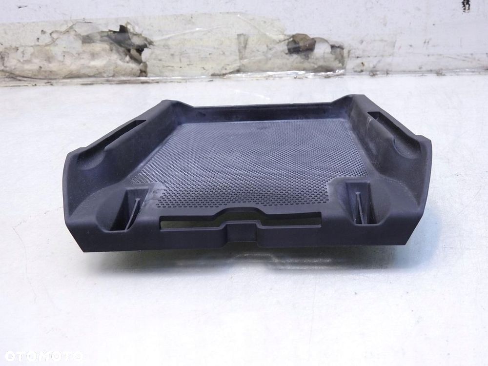 GUMA WKŁAD SCHOWKA VOLVO V50 LIFT 30755058 - 2