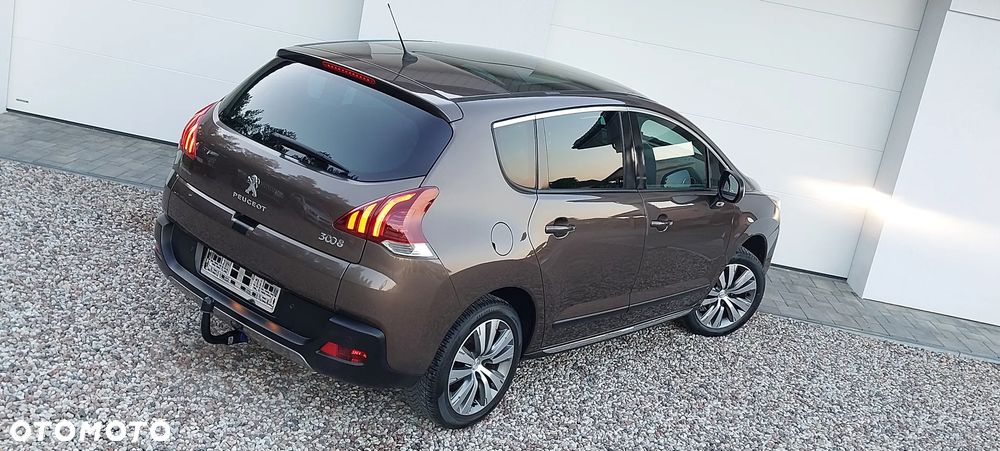 Peugeot 3008 PureTech 130 Stop & Start GPF Allure Business-Paket - 32
