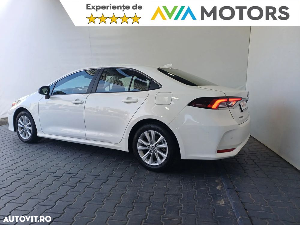 Toyota Corolla - 4