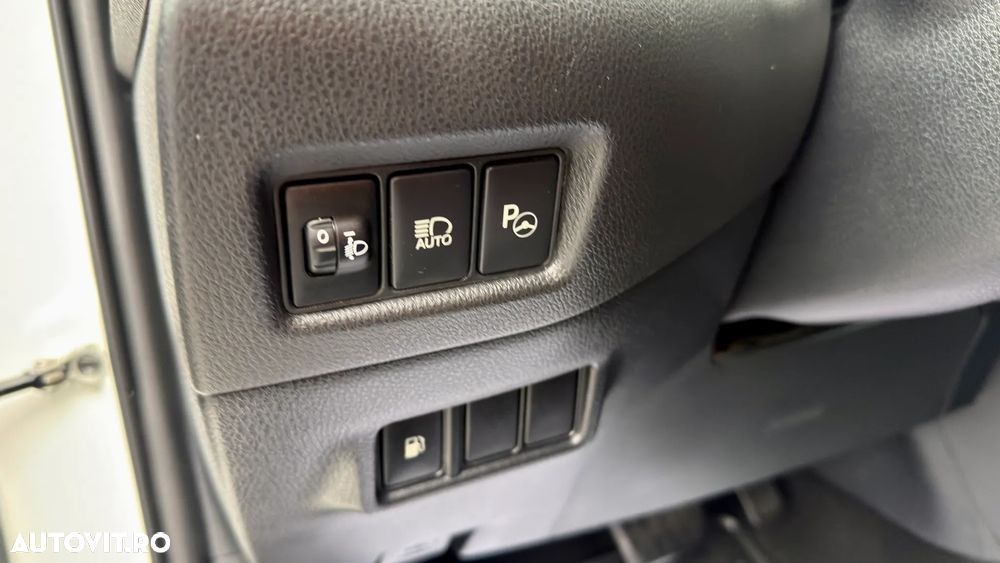 Toyota C-HR Hybrid Lounge - 15