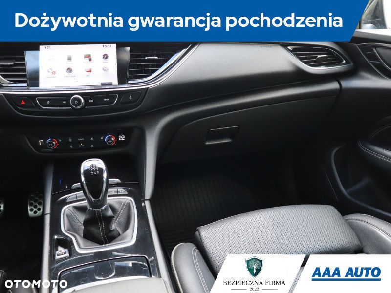 Opel Insignia - 10