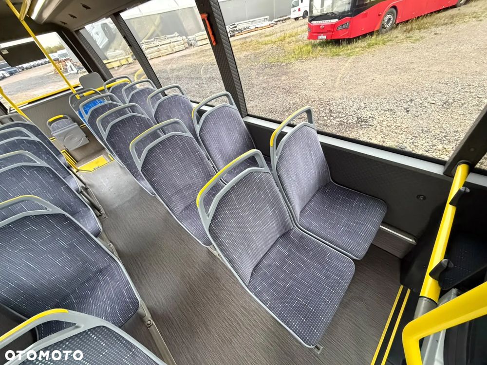 Mercedes-Benz Sprinter 519 - 21