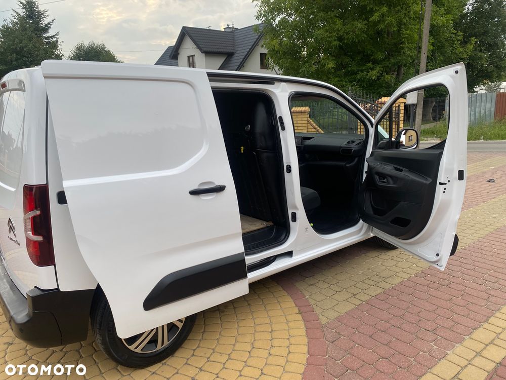 Peugeot PARTNER 1.6HDI 3-osobowy zakupiony w salonie w Rzeszowie - 29