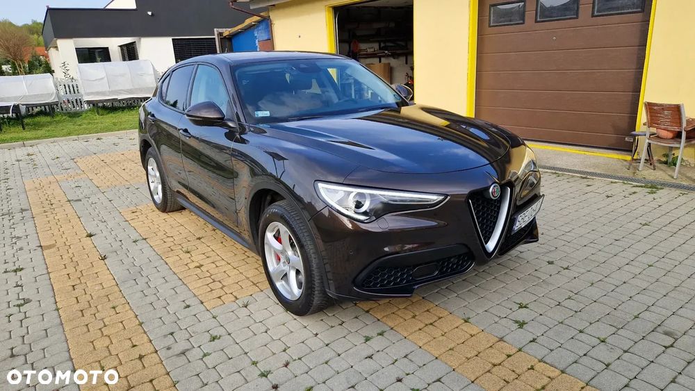 Alfa Romeo Stelvio - 18