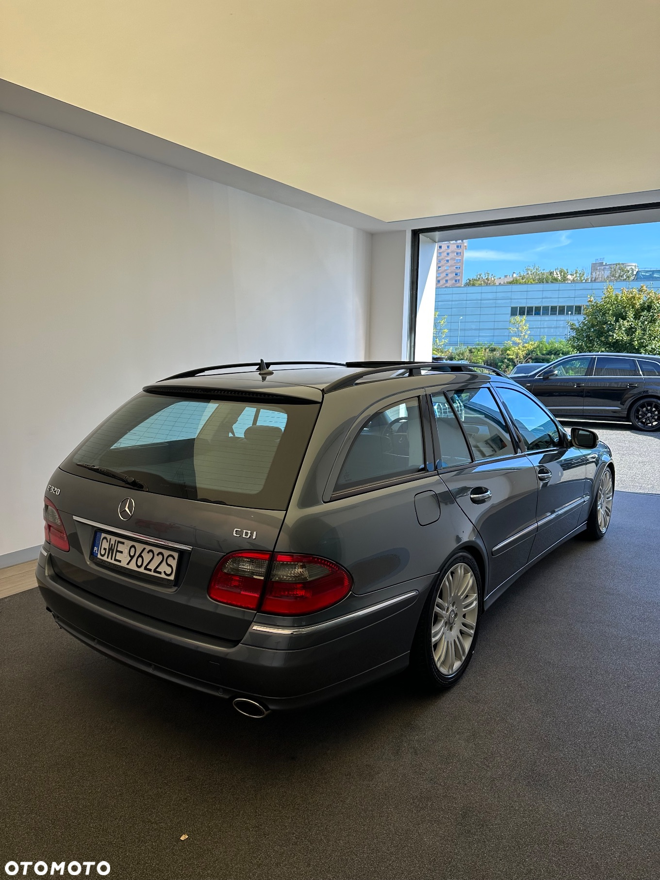 Mercedes-Benz Klasa E 320 CDI T Avantgarde - 4