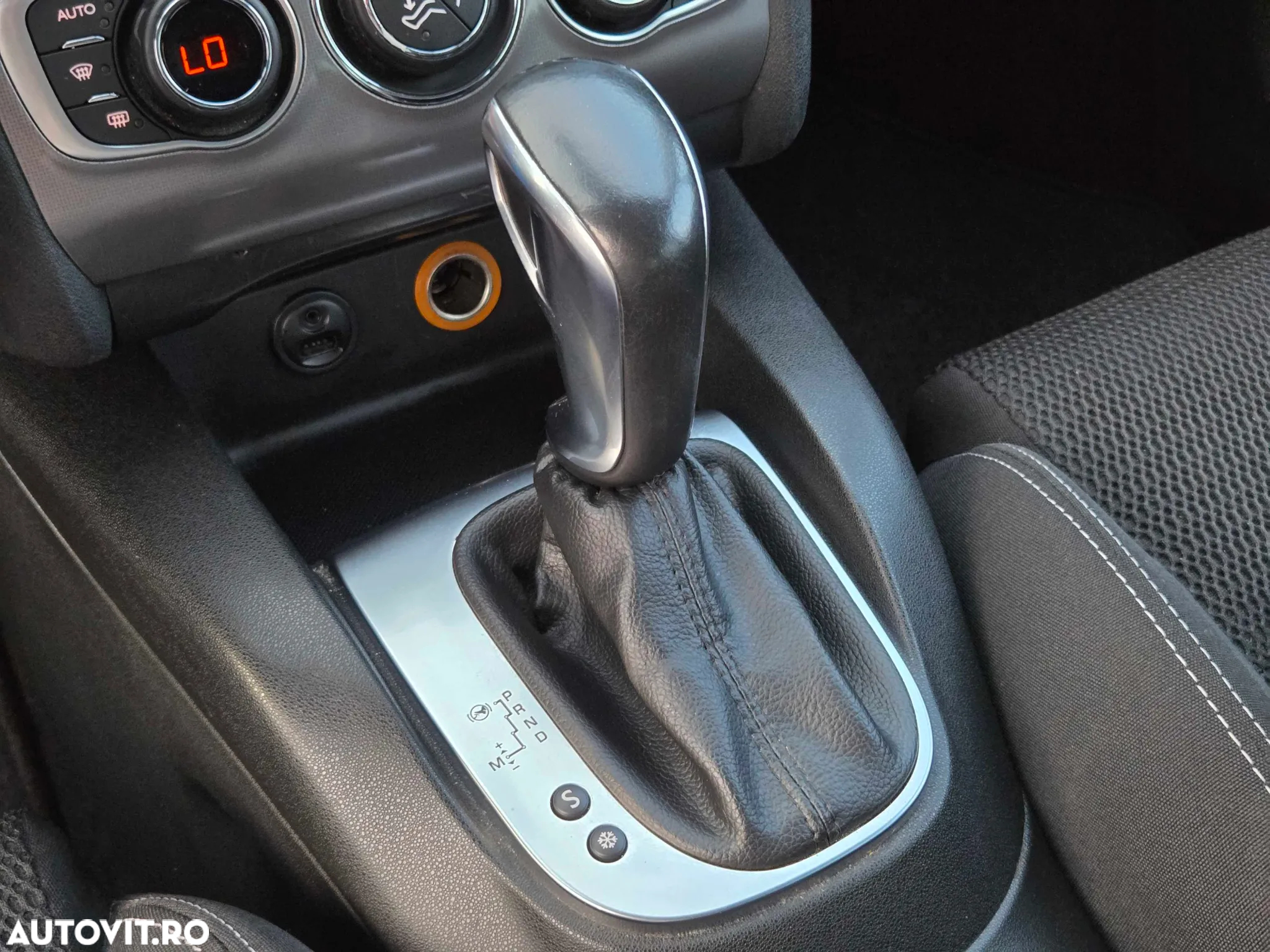 Citroën C4 1.2 PureTech S&S EAT8 Feel - 10