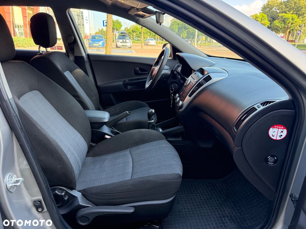 Kia Ceed 1.6 Crdi Comfort - 23