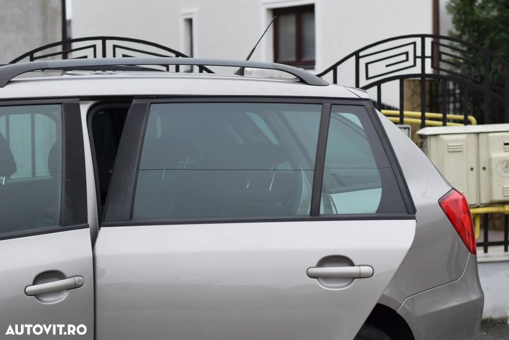 Skoda Fabia 1.2 TSI DSG STYLE EDITION - 24