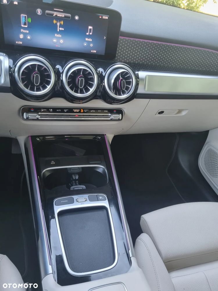 Mercedes-Benz GLB 250 mHEV 4-Matic Progressive 8G-DCT - 10