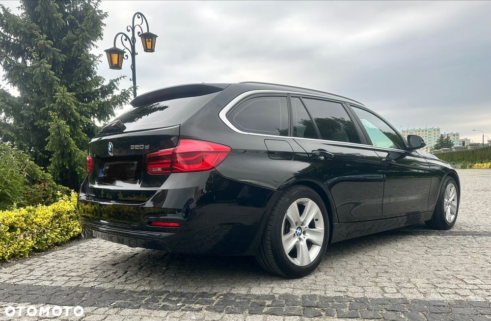 BMW Seria 3 320d Efficient Dynamics Edition Blue Perf - 4