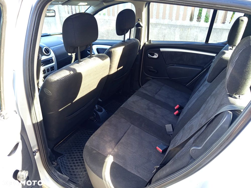 Dacia Sandero 1.6 Laureate - 6
