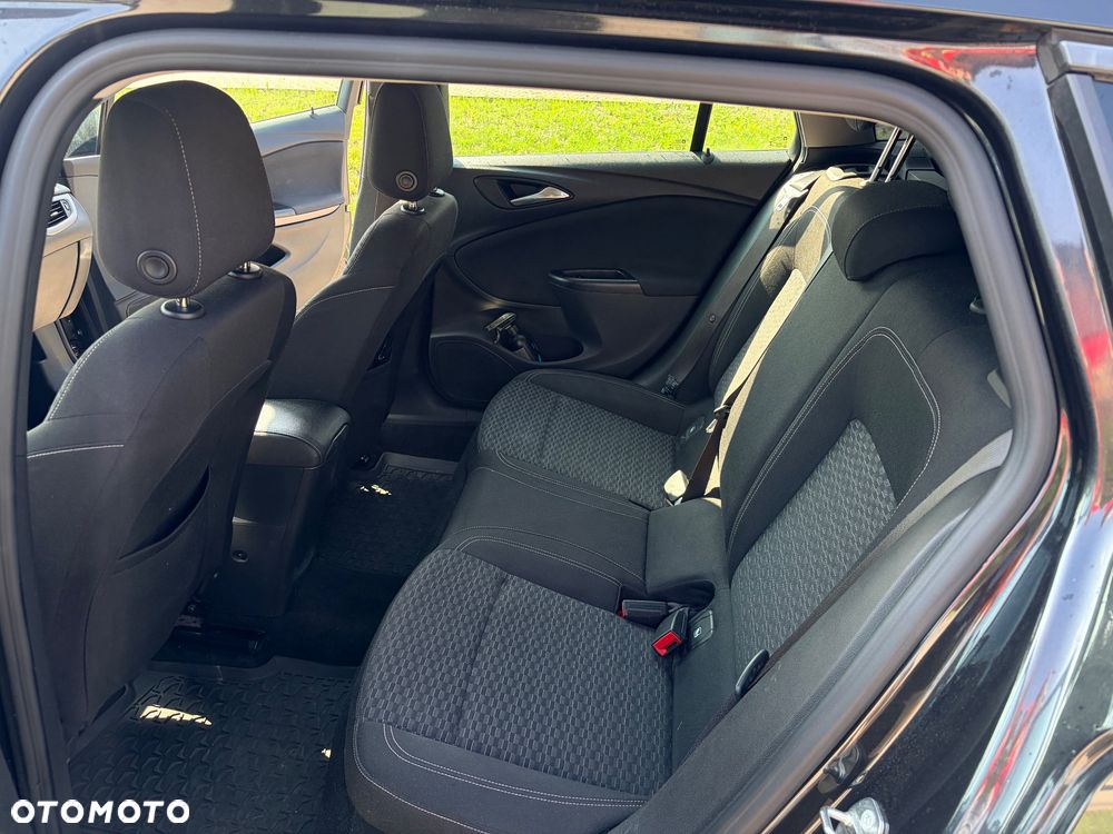 Opel Astra 1.6 D (CDTI) Start/Stop Edition - 9