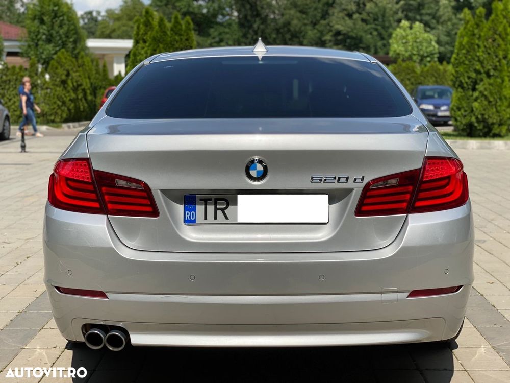 BMW Seria 5 520d - 7