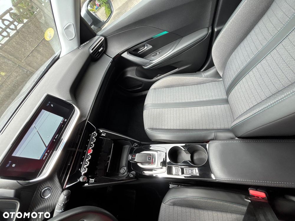 Peugeot 2008 1.5 BlueHDi Allure Pack S&S EAT8 - 33