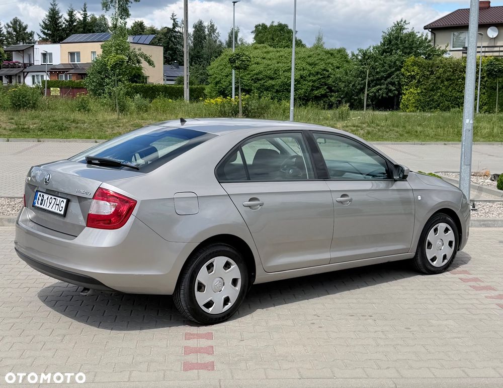 Skoda RAPID Spb 1.6 TDI DPF Style Plus - 6