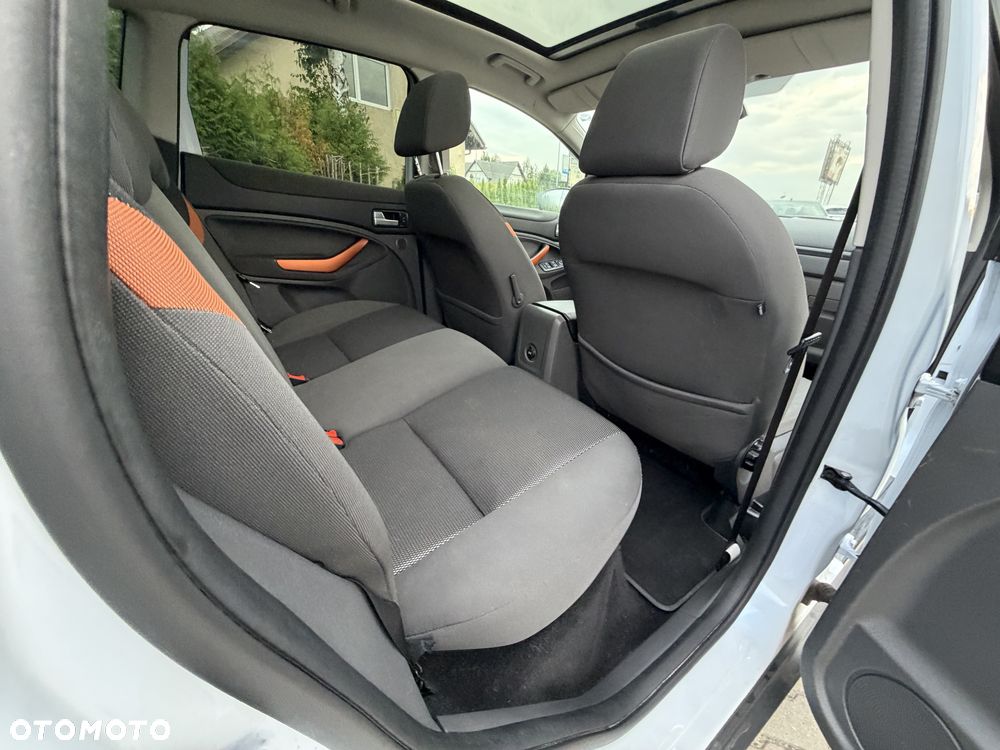 Ford Kuga 2009 photo 5