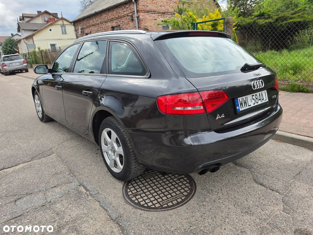 Audi A4 Avant - 6