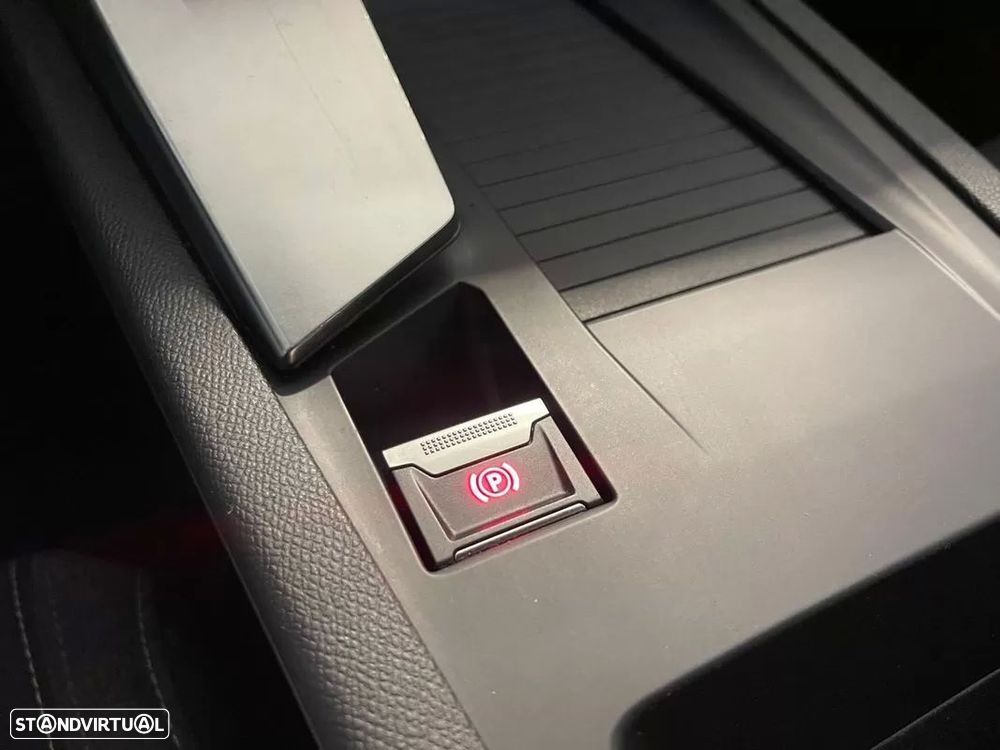 Peugeot 308 SW 1.5 BlueHDi Active EAT8 — fotografia 24