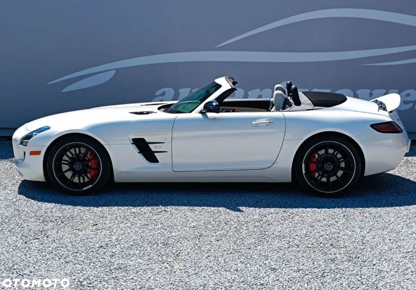 Mercedes-Benz SLS AMG GT - 21