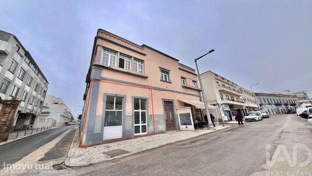Loja / Estabelecimento Comercial em Olhão de 113,00 m2