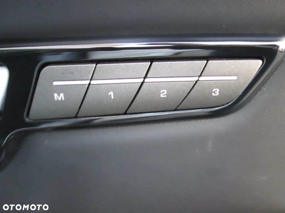 Land Rover Range Rover Evoque - 15