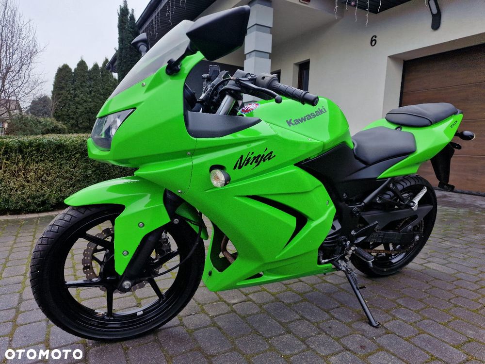 Kawasaki Ninja 250R - 2