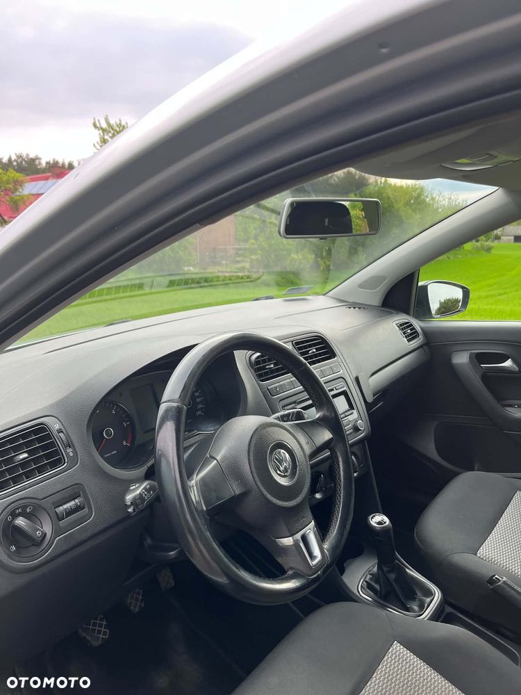 Volkswagen Polo - 9