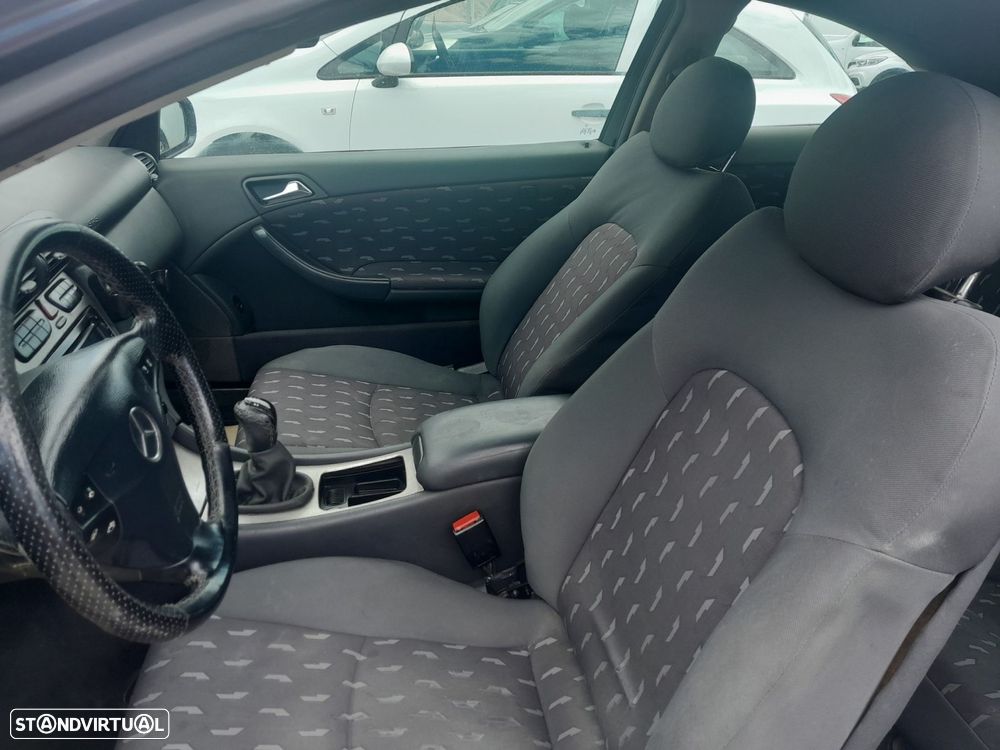 Mercedes-Benz C 220 CDi Sport Coupé Classic - 8